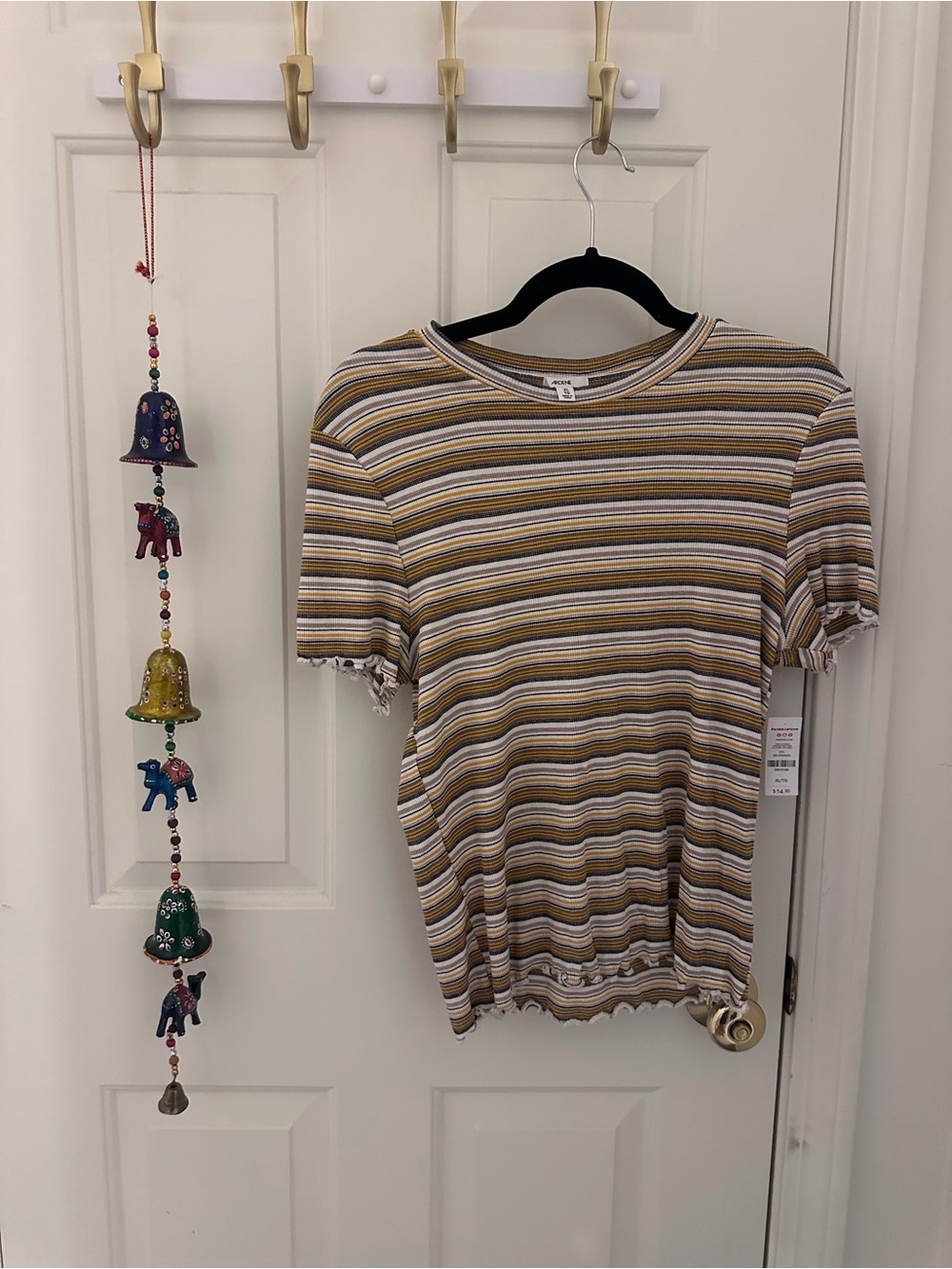 Arden’s Striped Ruffle-Hem Tee - Mustard, White & Gray XL